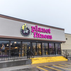 Planet Fitness Cedar Rapids 39 Photos Trainers 383 Photo Of Planet Fitness Cedar Rapids Ia United States