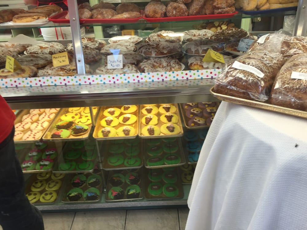 North College Hill Bakery 22 Photos & 19 Reviews Bakeries 1807 W