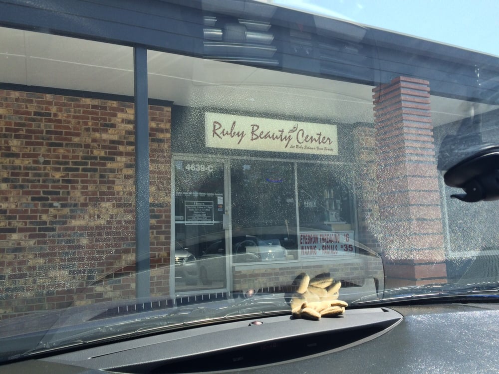Ruby Beauty Center 23 Reviews Hair Salons 4639 N Shallowford Rd