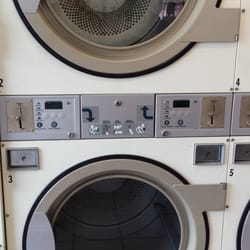 Rosebud Laundry Cleaners 51 Reviews Services 402 Photo Of Rosebud Laundry Cleaners Venice Ca United States