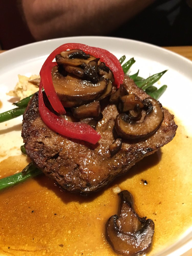 elegant food presentation