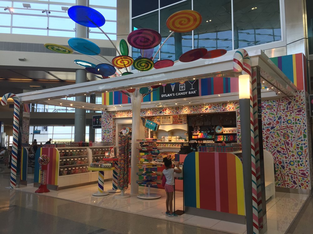 Dylan’s Candy Bar Candy Stores International Pkwy, DFW Airport, TX