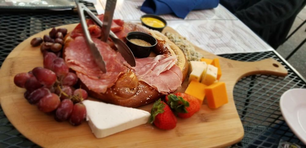 The Irishman Pub & Eatery The Irishman Pub & Eatery