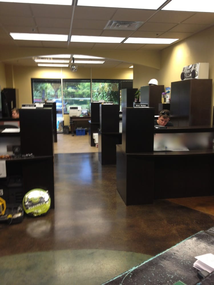 Crest Industries Body Shops 231 Larkin Williams Ind Ct, Fenton, MO