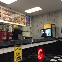 Guido S Premium Pizza 21 Reviews 3999 Centerpoint Pkwy Guido S Premium Pizza 21 Reviews 3999 Centerpoint Pkwy Pontiac Mi Restaurant Phone Number Menu Yelp