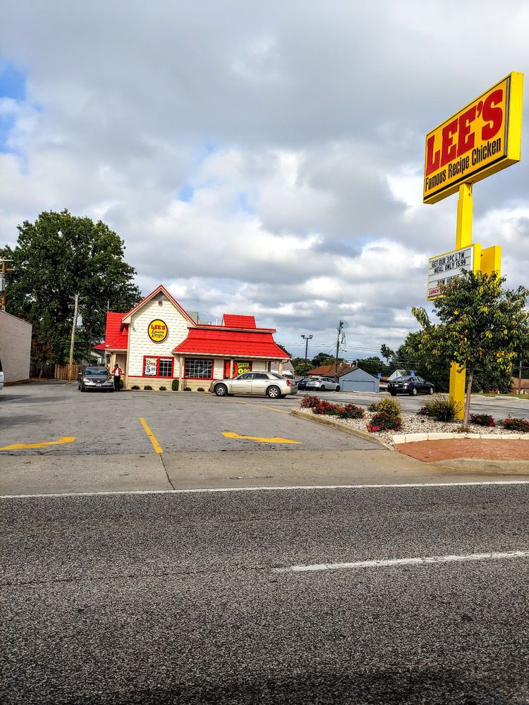 Lee’s Famous Recipe Chicken - 16 Reviews - American (Traditional