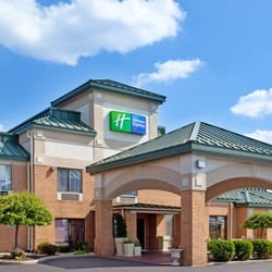 Holiday Inn Express Huntington Closed 16 Photos Hotels 2205 Photo Of Holiday Inn Express Huntington In United States