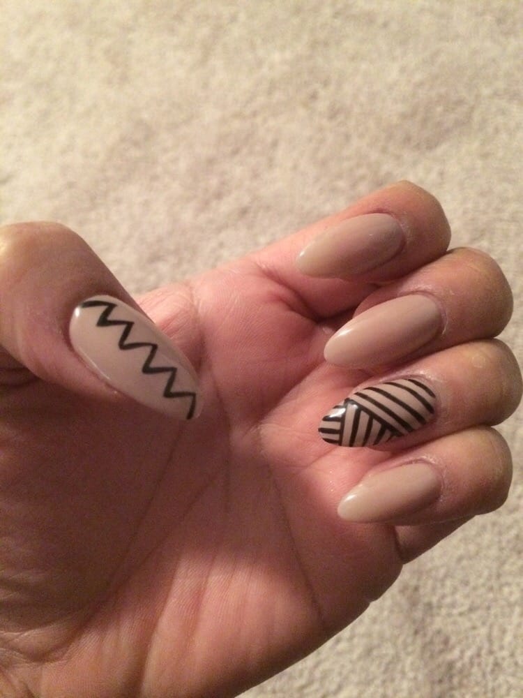Perfect Almond Shaped Nails And Tribal Designs With A Simple Photo Of Sola Nails Burien Wa United States Perfect Almond Shaped