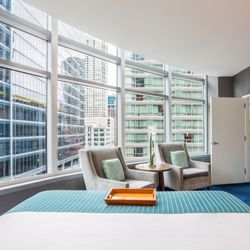 Kinzie Hotel 129 Photos 148 Reviews Hotels 20 W St Photo Of Kinzie Hotel Chicago Il United States The King Suite With