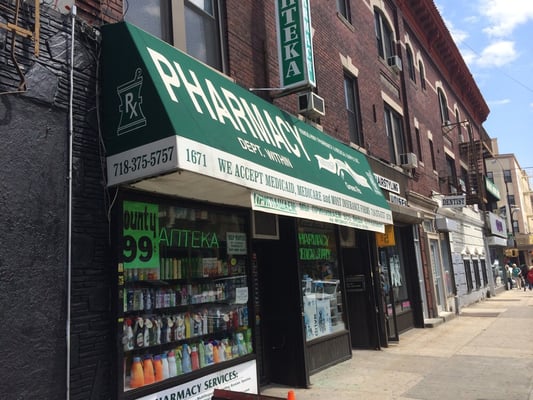 drug store near me