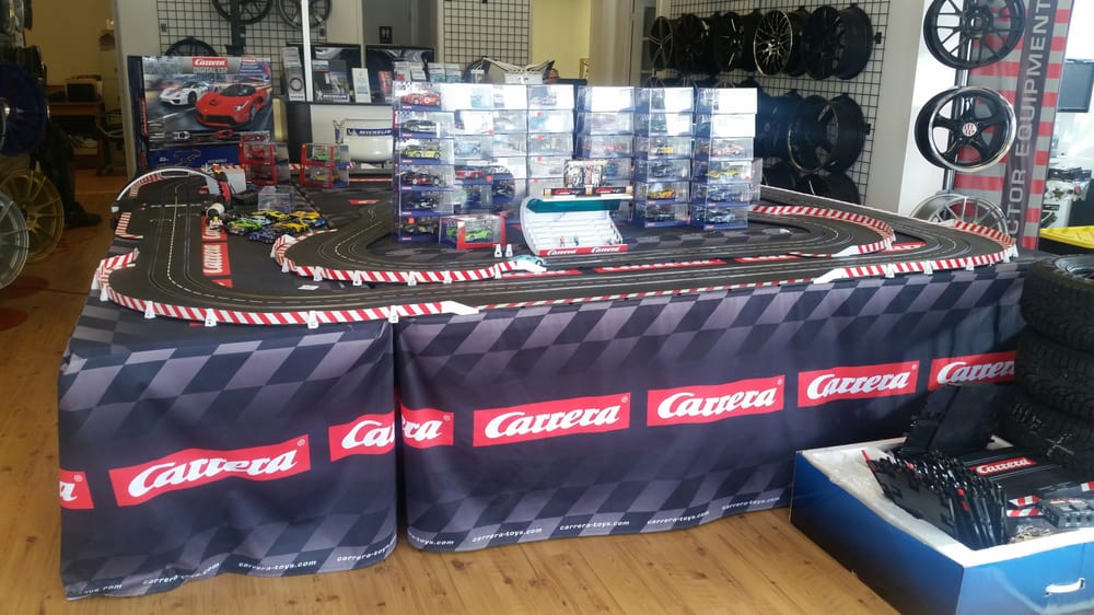 Slot car tire conditioner
