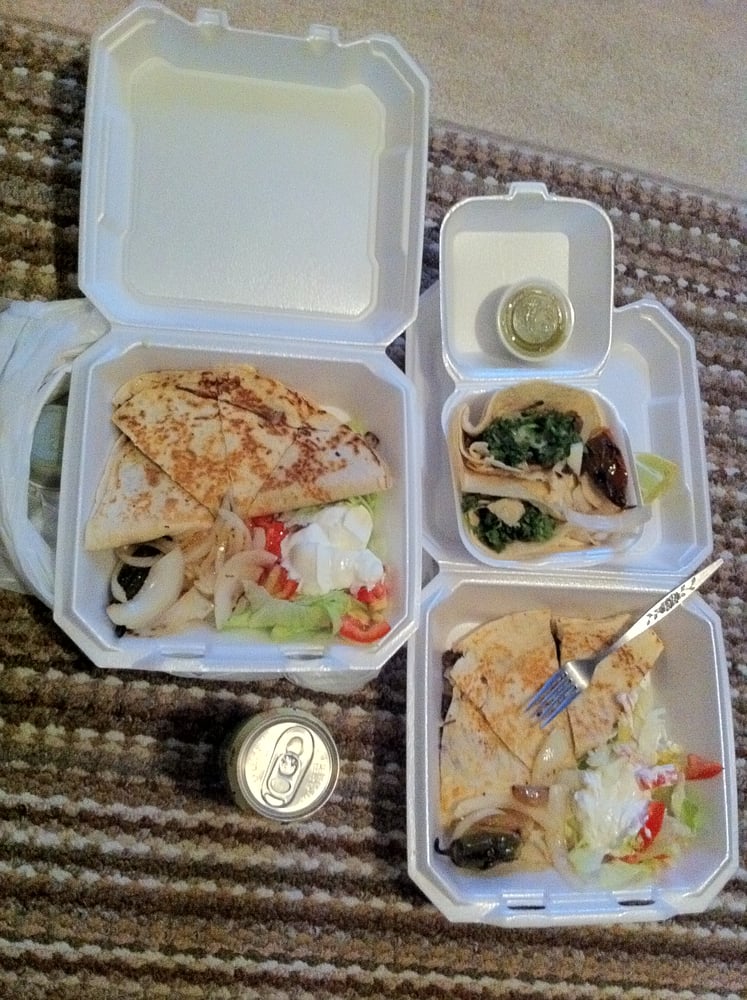 Delicias Pupuseria y Taqueria