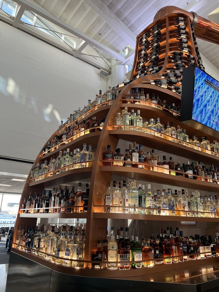 Q Bar