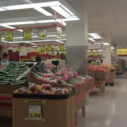 lucianos no frills 41 reviews grocery 200 front street e no frills sherbourne flyer