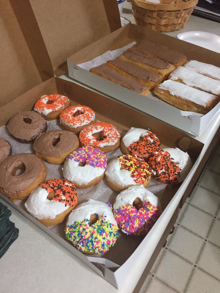 Spring Valley Bakery Bakeries 119 W Saint Paul St, Spring Valley