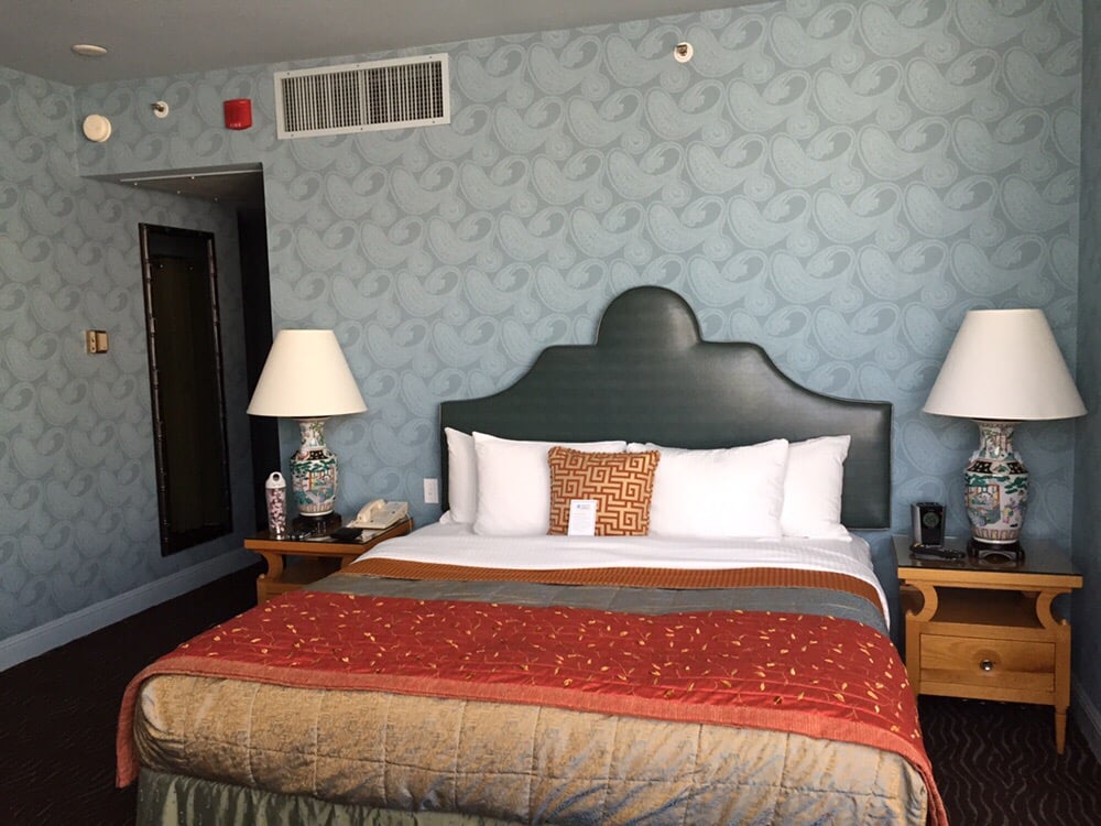 Robin Williams Bedroom robin williams room - yelp Robin Williams Bedroom robin williams room - yelp