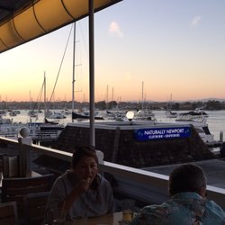 Newport Landing Restaurant 631 Photos 626 Reviews Seafood Photo Of Newport Landing Restaurant Beach Ca United States