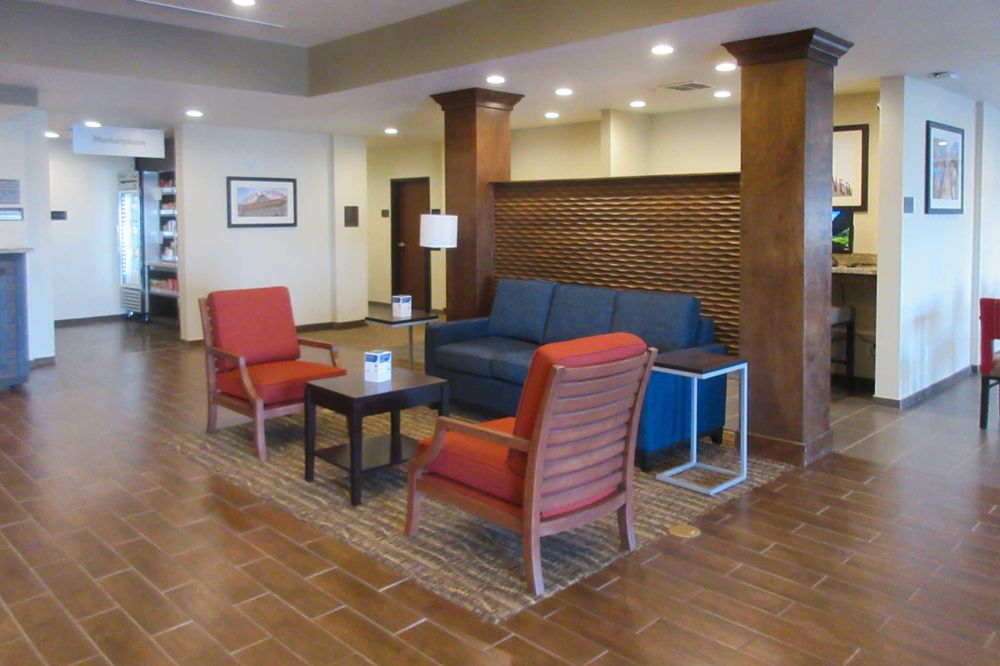 Photos For Comfort Suites Denver International Airport Yelp
