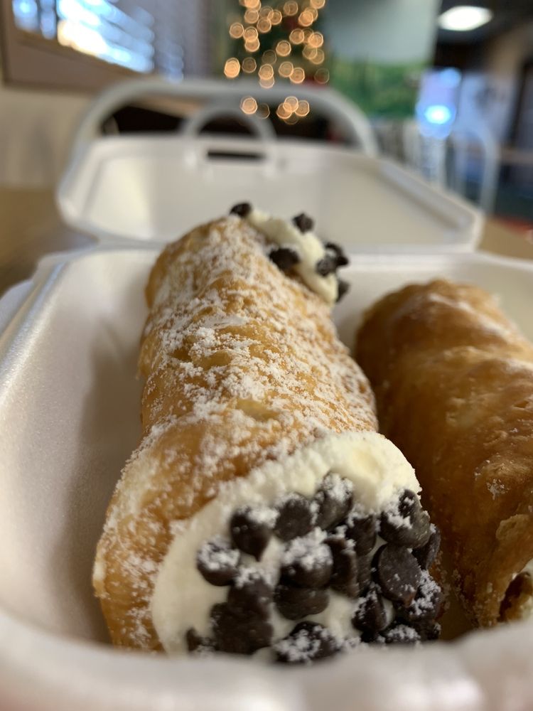 Vinnola's Italian Market