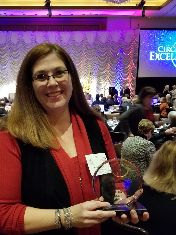 Michelle Sloan Sibcy Cline 18 Photos Real Estate Agents 7395