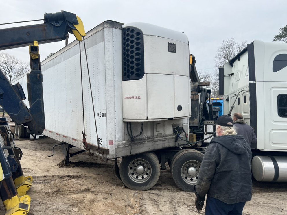 J Towing Recovery & Roadside Service 