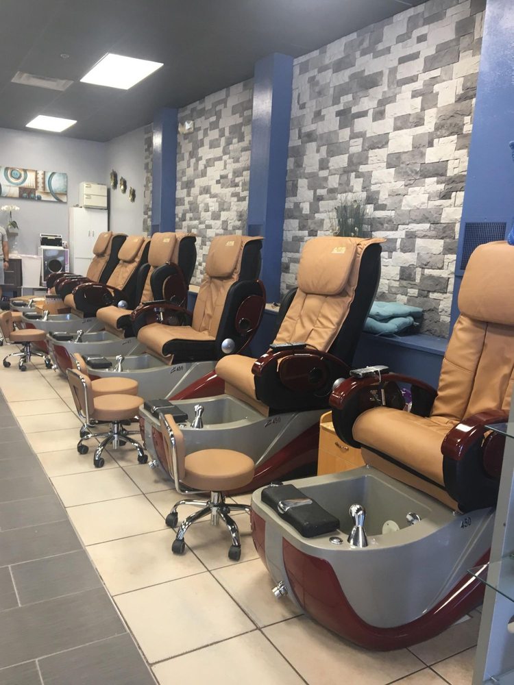 Foxy Nails 11 Photos & 10 Reviews Nail Salons 13691 Colorado Blvd