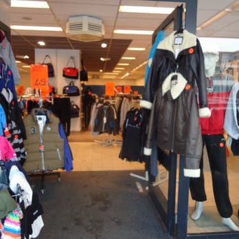Sportkleding outlet rotterdam
