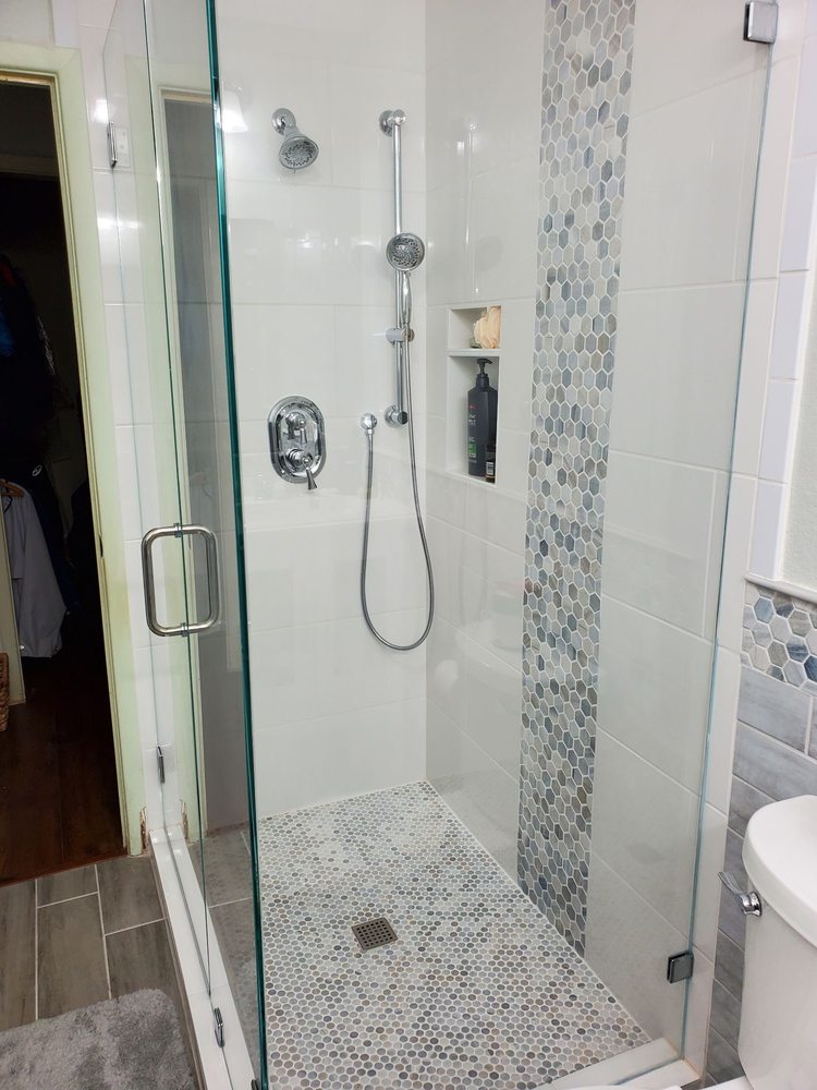 DFW Bath And Glass