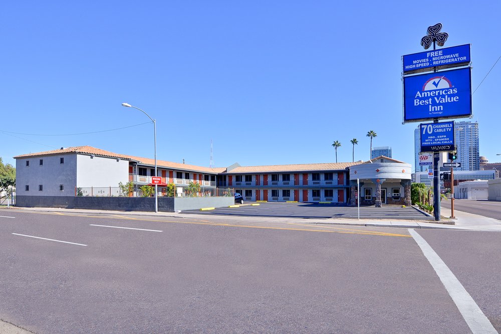 Americas Best Value Inn 27 Photos 26 Reviews Hotels 424 W Sam P Comment From Of Americas Best Value Inn