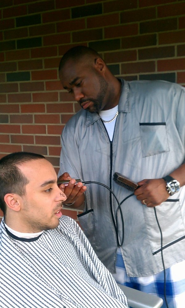 Trays Barber Shop 24 Photos Barbers 1586 Washington St E