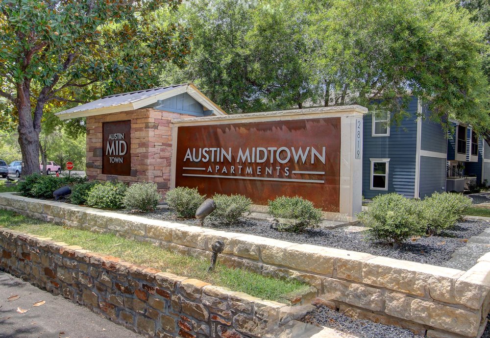 Austin Midtown Apartments 22 Photos & 29 Reviews Apartments 2819 Foster Ln, Allandale